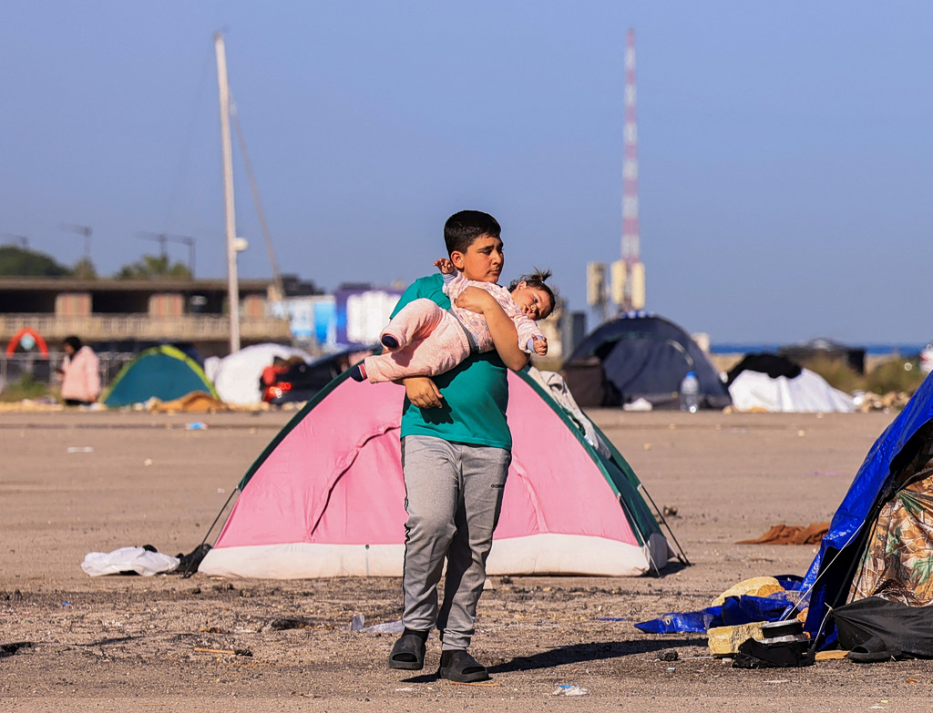 Λίβανος: Το τίμημα του πολέμου πληρώνουν οι εκτοπισμένοι – Τρώνε και ζουν σε σκηνές (Photos)
