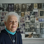 Επιζήσασα του Ολοκαυτώματος στα ΝΕΑ: «Θέλω να διδάξω στους νέους να είναι κατά των πολέμων»