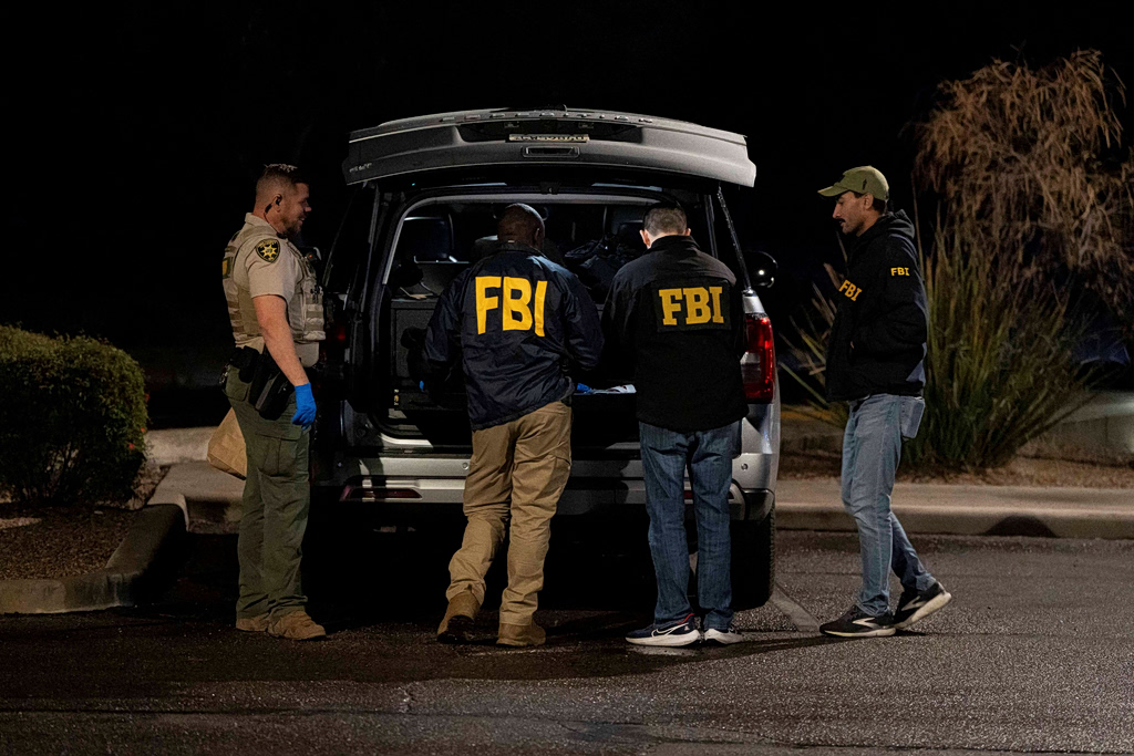 Τέξας: Συγκλονιστικό βίντεο από την ανταλλαγή πυρών με τον 53χρονο που φορούσε μπλούζα του Ιράν – Τρεις νεκροί, 16 τραυματίες