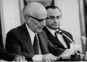 Αν ζούσε ο… Γιάννης Ντεγιάννης: «Ο εθνικός μας δικαστής» θα διέκοπτε τη δίκη των Τεμπών