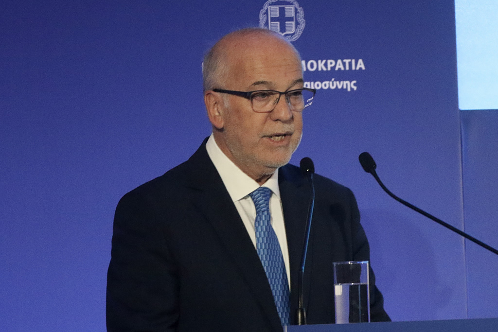 Φλωρίδης για δίκη Τεμπών: «Αν κάποιος βρει  μεγαλύτερη αίθουσα στην Ευρώπη, να έρθει να μου το πει»