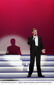 Τ. Ζαχαράτος, Ε. Παπαρίζου και Ηρώ τραγουδούν για τον Γιώργο Μαρίνο (video)