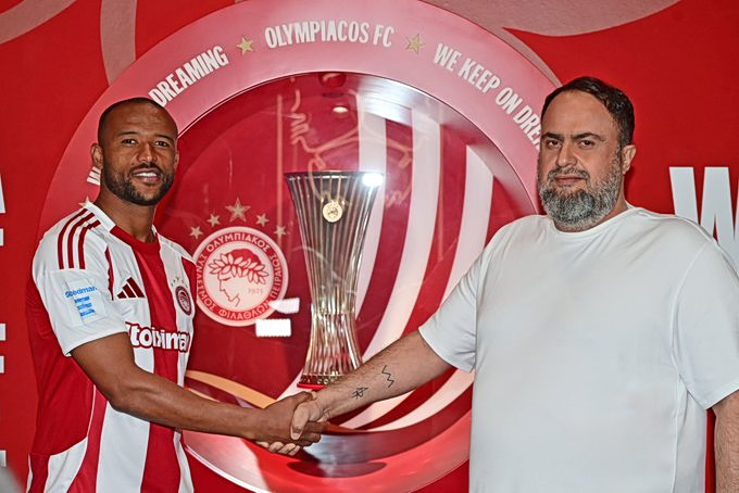 Ο Ολυμπιακός ανακοίνωσε την ανανέωση του Αγιούμπ Ελ Κααμπί με εντυπωσιακό βίντεο (vid)