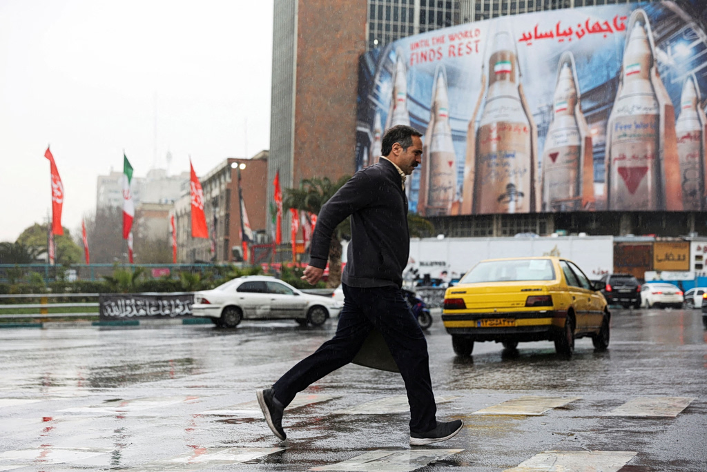 Guardian: Η καθημερινότητα των Ιρανών εν μέσω πολέμου – «Θέλουμε αλλαγή, αλλά όχι έτσι»