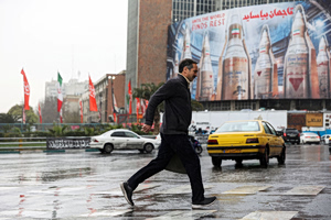 Guardian: Η καθημερινότητα των Ιρανών εν μέσω πολέμου – «Θέλουμε αλλαγή, αλλά όχι έτσι»