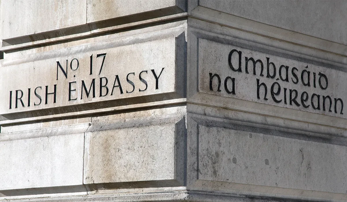 &Iota;&rho;&lambda;&alpha;&nu;&delta;ί&alpha;: &Tau;&omicron; &Delta;&omicron;&upsilon;&beta;&lambda;ί&nu;&omicron; &theta;&alpha; &sigma;&tau;&epsilon;ί&lambda;&epsilon;&iota; &sigma;&tau;&rho;&alpha;&tau;&iota;&omega;&tau;&iota;&kappa;&omicron;ύ&sigmaf; &alpha;&kappa;&omicron;&lambda;&omicron;ύ&theta;&omicron;&upsilon;&sigmaf; &gamma;&iota;&alpha; &pi;&rho;ώ&tau;&eta; &phi;&omicron;&rho;ά &sigma;&epsilon; &pi;&rho;&epsilon;&sigma;&beta;&epsilon;ί&epsilon;&sigmaf; &tau;&omicron;&upsilon;