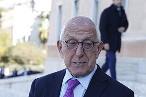 Κακλαμάνης σε Χούπα: Η δικογραφία για Καραμανλή στη διάθεση των βουλευτών