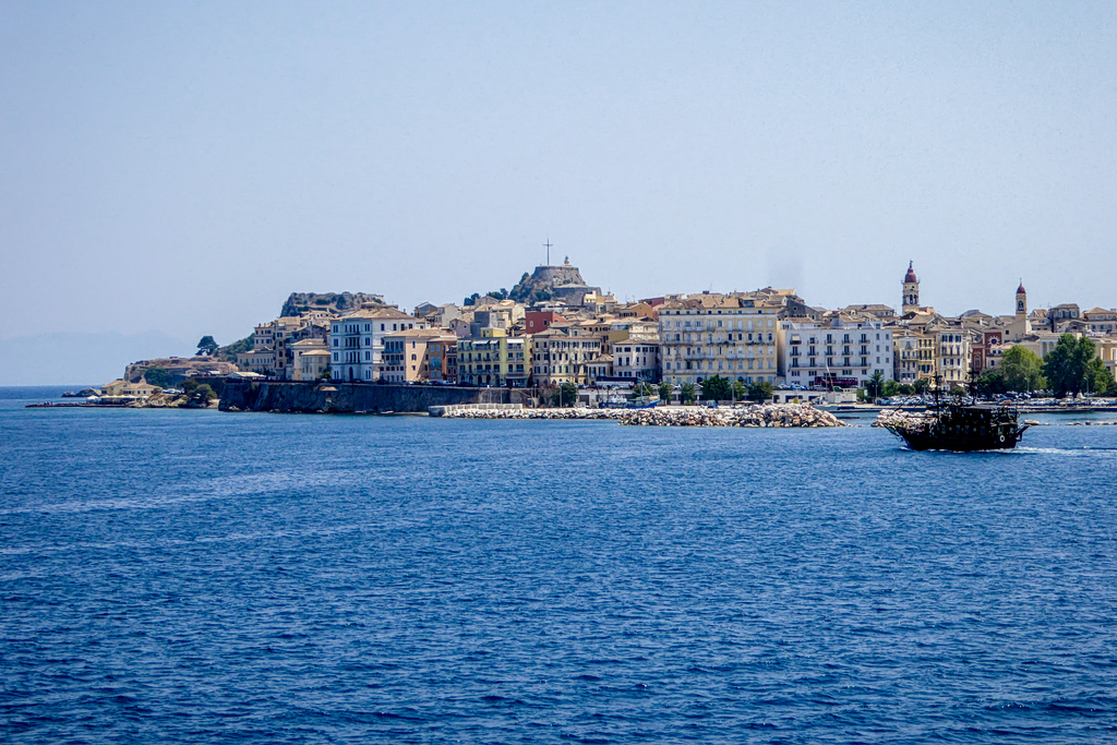 Αμερικανική παραγωγή στην Κέρκυρα με Τότσικα και Γεωργούλη – Ξεκίνησαν τα γυρίσματα