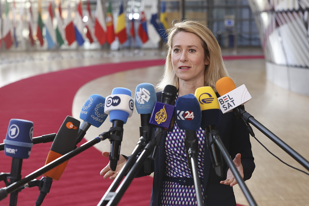 Κάγια Κάλας: «Είναι προς το συμφέρον μας να παραμείνουν  ανοικτά τά Στενά του Ορμούζ»