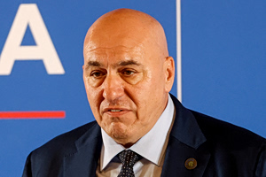 Ιταλός ΥΠΑΜ Κροζέτο: «Όποιος πλήττει κυανόκρανους, πλήττει τη διεθνή κοινότητα στο σύνολό της»