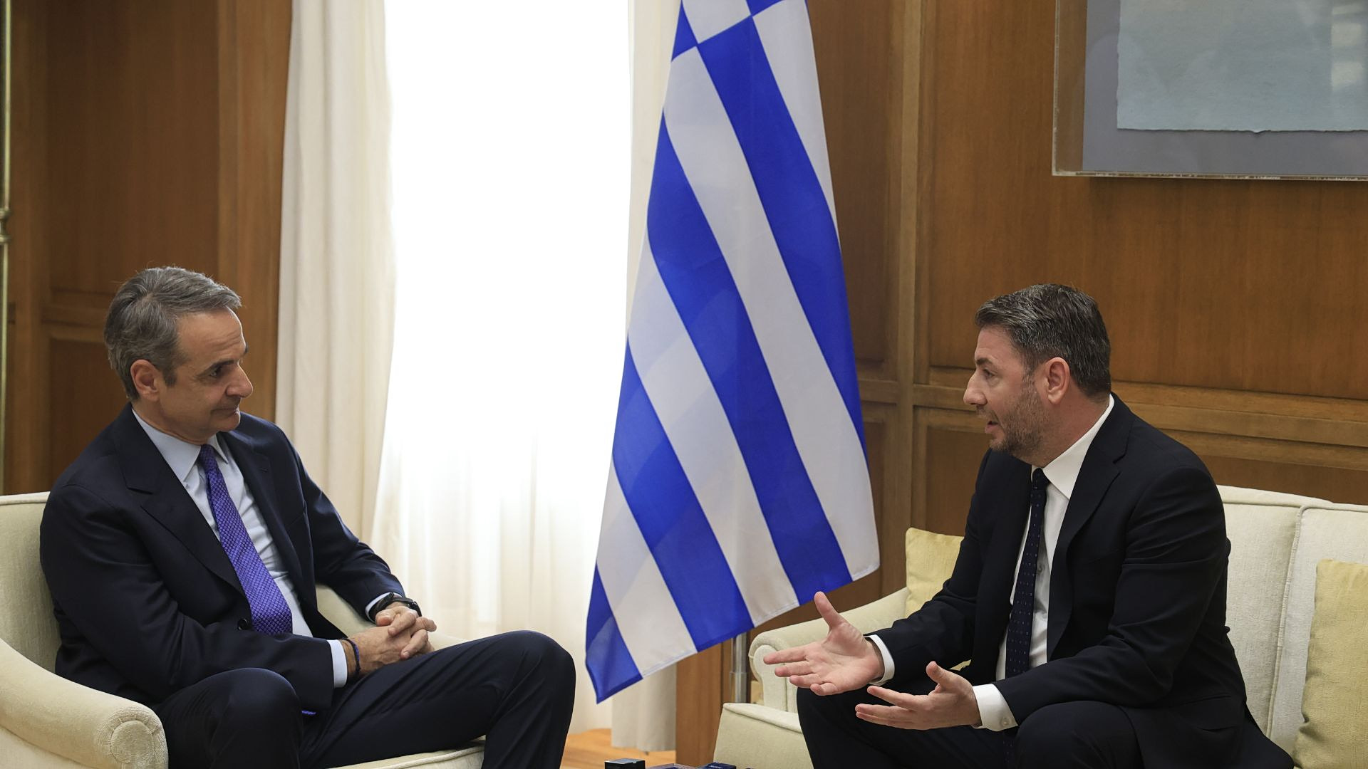 &Mu;&eta;&tau;&sigma;&omicron;&tau;ά&kappa;&eta;&sigmaf; &ndash; &Alpha;&nu;&delta;&rho;&omicron;&upsilon;&lambda;ά&kappa;&eta;&sigmaf;: &Tau;&iota; &sigma;&upsilon;&zeta;ή&tau;&eta;&sigma;&alpha;&nu; &gamma;&iota;&alpha; &tau;&iota;&sigmaf; &epsilon;&xi;&epsilon;&lambda;ί&xi;&epsilon;&iota;&sigmaf; &sigma;&epsilon; &Kappa;ύ&pi;&rho;&omicron; &kappa;&alpha;&iota; &Mu;έ&sigma;&eta; &Alpha;&nu;&alpha;&tau;&omicron;&lambda;ή