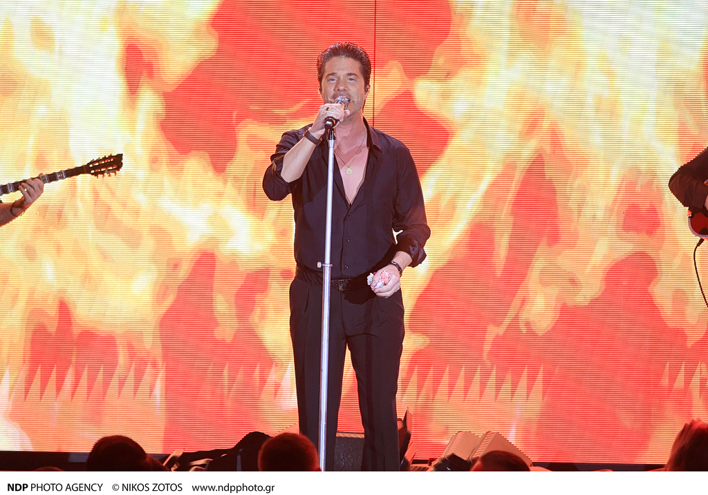 Συγκινητικό φινάλε για τον Νίκο Οικονομόπουλο στο Fantasia!