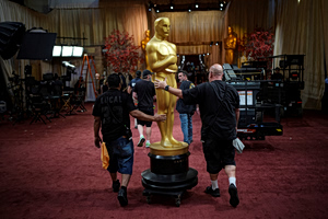 Όσκαρ: Αντίστροφη μέτρηση για τη μεγάλη βραδιά  – Τα φαβορί, οι εκπλήξεις και το ελληνικό ενδιαφέρον