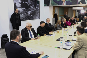 ΠΑΣΟΚ: Ή μονοιάζουν ή βουλιάζουν