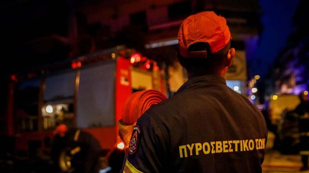 Φωτιά στην Κόρινθο: Ισχυρές δυνάμεις έσπευσαν στα Σοφιανά (Video)