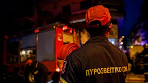 Φωτιά στην Κόρινθο: Ισχυρές δυνάμεις έσπευσαν στα Σοφιανά (Video)