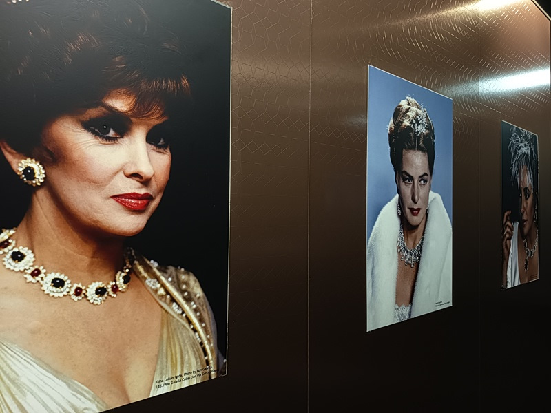 Η λάμψη του Οίκου Bulgari φωτίζει την Παραμυθιά