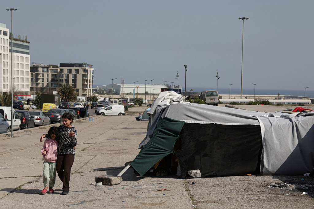 Oδηγός για γονείς: Πώς να μιλήσουμε στα παιδιά μας για τον πόλεμο;