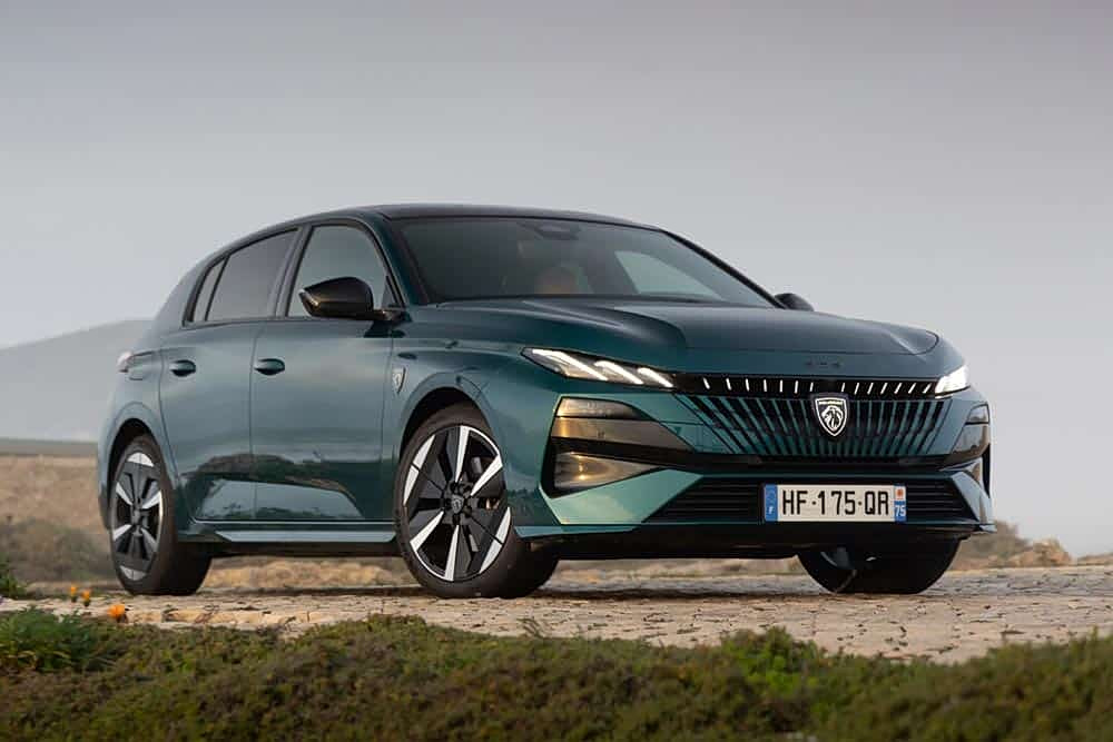 Peugeot 308: φρεσκάρισμα και άφιξη