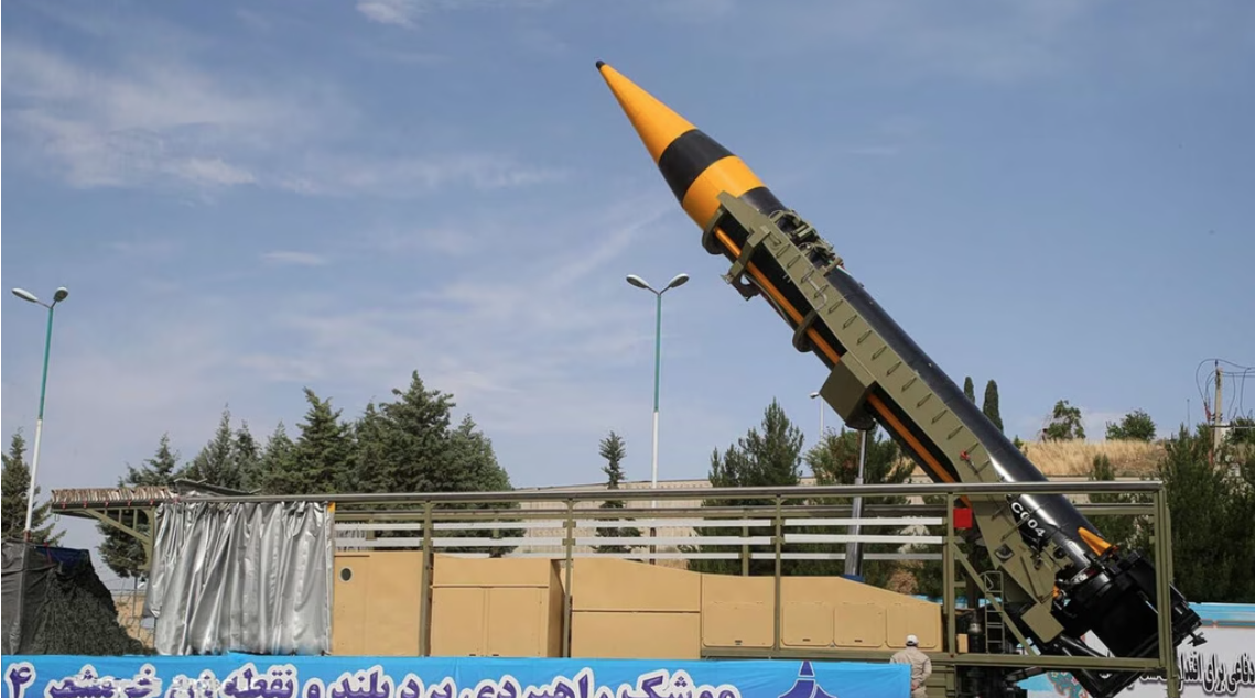 &Pi;&omicron;&iota;&alpha; &epsilon;ί&nu;&alpha;&iota; &tau;&alpha; &chi;&alpha;&rho;&alpha;&kappa;&tau;&eta;&rho;&iota;&sigma;&tau;&iota;&kappa;ά &tau;&omicron;&upsilon; &iota;&rho;&alpha;&nu;&iota;&kappa;&omicron;ύ &pi;&upsilon;&rho;&alpha;ύ&lambda;&omicron;&upsilon; Khorramshahr 4 &pi;&omicron;&upsilon; έ&pi;&lambda;&eta;&xi;&epsilon; &tau;&omicron; &Iota;&sigma;&rho;&alpha;ή&lambda;