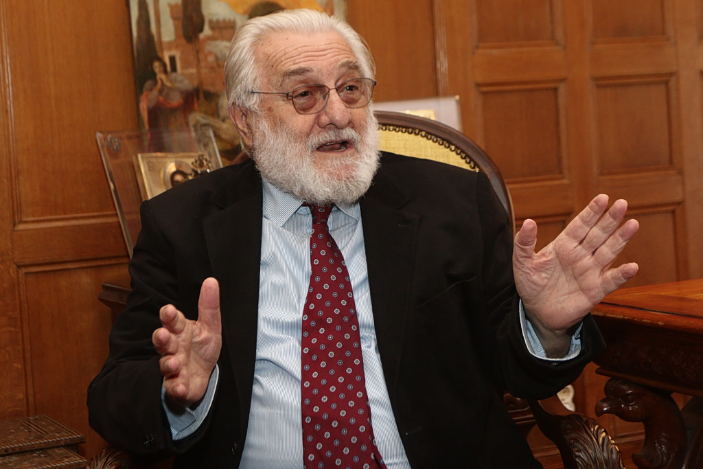 Ο Γιάννης Σμαραγδής αποκαλύπτει αν έβγαλε χρήματα από τις ταινίες του