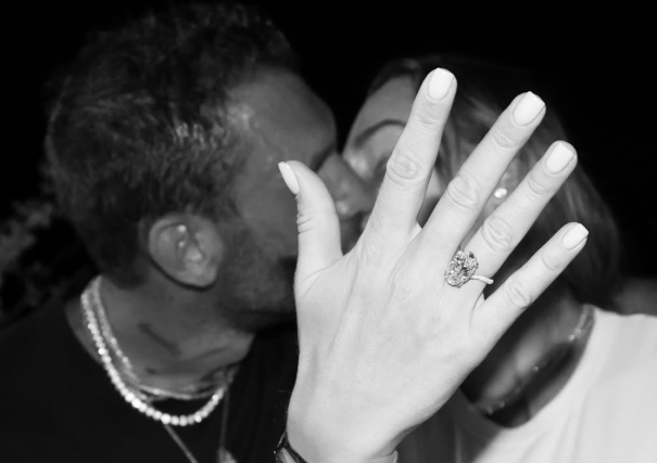 750.000 το δαχτυλίδι της Σαμπαλένκα