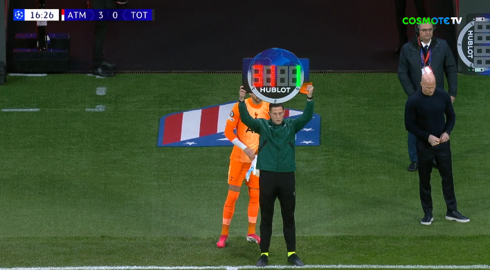 Η Τότεναμ δέχθηκε τρία γκολ σε 15 λεπτά και ο Τούντορ έκανε πρόωρη αλλαγή τερματοφύλακα