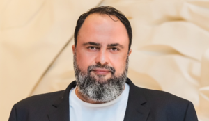 Έκκληση Μαρινάκη για διεθνή συμμαχία: «Να ανοίξει ξανά η ενεργειακή ροή από τον Κόλπο»