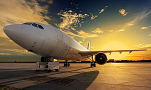 Financial Times: Σχέδια έκτακτης ανάγκης των αεροπορικών εταιρειών λόγω έλλειψης καυσίμων