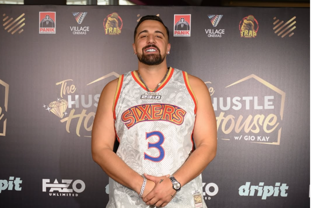 Gio Kay: Το όραμά μου είναι να γίνω ο επόμενος Πρωθυπουργός της Ελλάδας – Σε αυτή τη φάση είμαι ο Πλάτωνας του Σωκράτη