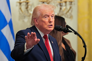 Τραμπ: «Ανάρμοστη» η θέση της Γερμανίας για τα στενά του Ορμούζ