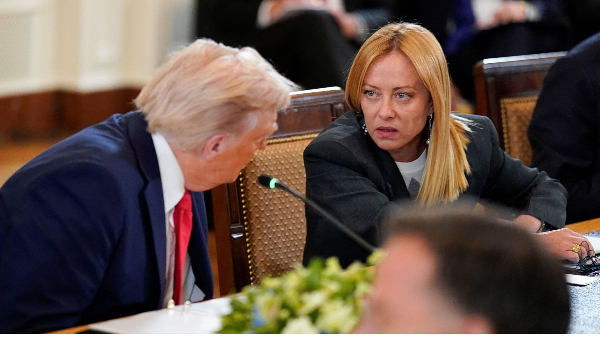 &Tau;&rho;&alpha;&mu;&pi; &gamma;&iota;&alpha; &Mu;&epsilon;&lambda;ό&nu;&iota;: &laquo;Eί&nu;&alpha;&iota; &epsilon;&xi;&alpha;&rho;&epsilon;&tau;&iota;&kappa;&eta; &eta;&gamma;έ&tau;&iota;&delta;&alpha;&raquo; &lambda;έ&epsilon;&iota; &sigma;&chi;&omicron;&lambda;&iota;ά&zeta;&omicron;&nu;&tau;&alpha;&sigmaf; &tau;&eta;&nu; &alpha;&pi;ό&phi;&alpha;&sigma;&eta; &nu;&alpha; &sigma;&tau;&epsilon;ί&lambda;&epsilon;&iota; &phi;&rho;&epsilon;&gamma;ά&tau;&alpha; &sigma;&tau;&eta; &Kappa;ύ&pi;&rho;&omicron;