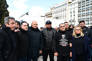 Τα Τέμπη, η δικαιοσύνη και τα «στρατόπεδα» των συγγενών