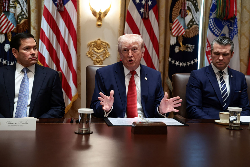 Τραμπ: «Δεν ξέρω ακόμη εάν ισχύει το τελεσίγραφο στο Ιράν» – Τι είπε για Ορμούζ και για ενδεχόμενη χερσαία επίθεση