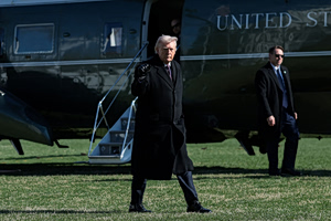 Νέα επίθεση Τραμπ στο ΝΑΤΟ: «Χωρίς τις ΗΠΑ είναι μία χάρτινη τίγρης – Δειλοί θα το θυμόμαστε»