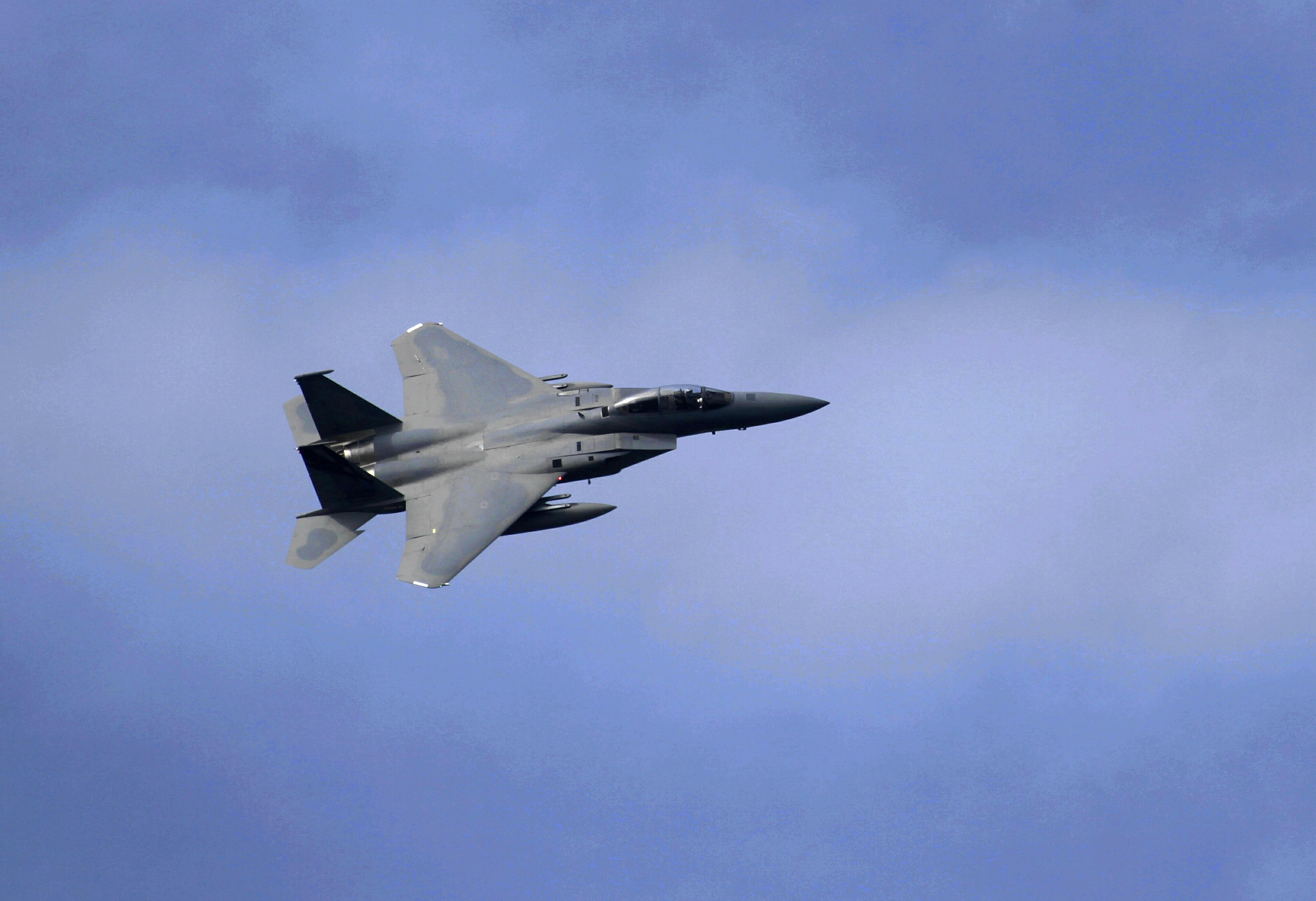 &Mu;&epsilon; &alpha;&upsilon;&tau;ά &tau;&alpha; ό&pi;&lambda;&alpha; &epsilon;&pi;&iota;&tau;ί&theta;&epsilon;&nu;&tau;&alpha;&iota; &omicron;&iota; &Eta;&Pi;&Alpha; &sigma;&tau;&omicron; &Iota;&rho;ά&nu; &ndash; EA-18G, B-2 &kappa;&alpha;&iota; F-18 &kappa;ά&pi;&omicron;&iota;&alpha; &alpha;&pi;ό &tau;&alpha; &mu;έ&sigma;&alpha; &laquo;&iota;&sigma;&omicron;&pi;έ&delta;&omega;&sigma;&eta;&sigmaf;&raquo;