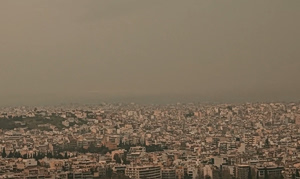 Βίντεο: Η αφρικανική σκόνη από τον Λυκαβηττό – «Θα επιμείνει και την Πέμπτη το φαινόμενο»