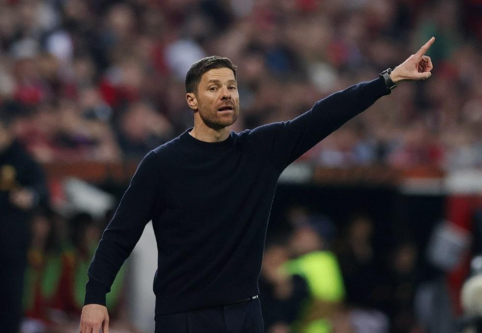 «Ο Τσάμπι Αλόνσο είναι έτοιμος να αναλάβει τη Λίβερπουλ» αναφέρει η Bild