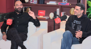 Παντελής Τουτουντζής και Νάσος Τσιβγούλης στο AnesTea The Podcast: Η ζωή ενός gay ζευγαριού με δύο παιδιά – Το μπούλινγκ και η κατάθλιψη