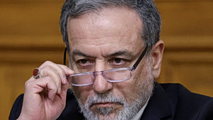 Ιράν: Ο ΥΠΕΞ Αραγτσί λέει ότι λαμβάνει «μέσω φίλων» μηνύματα από τον Αμερικανό απεσταλμένο Στιβ Γουίτκοφ