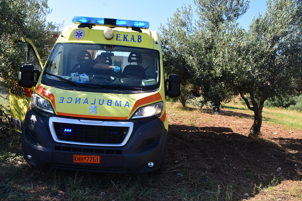 Τραγωδία στην Πάτρα: Bρήκαν την 25χρονη κόρη τους νεκρή σε χωράφι