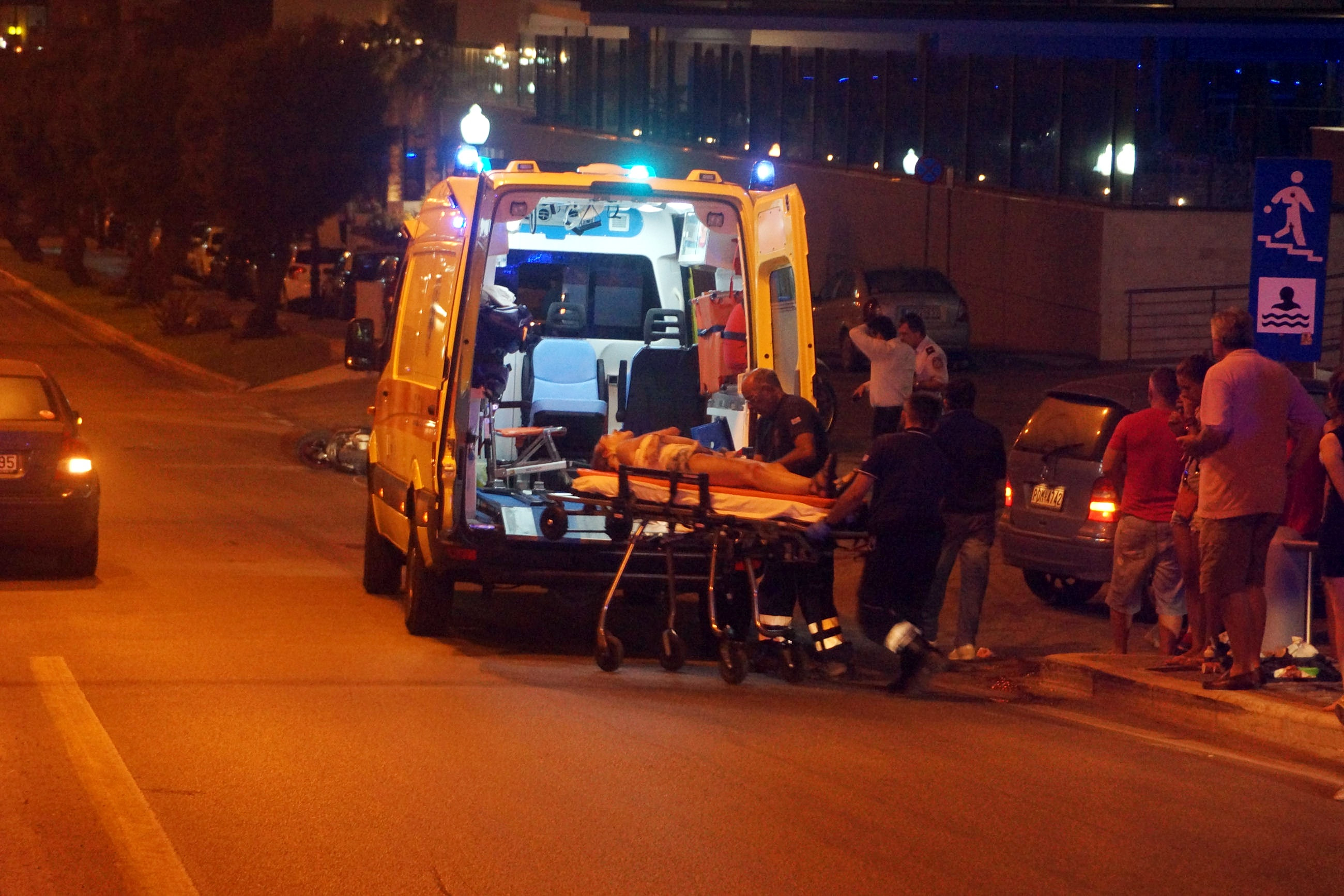 &Kappa;&alpha;&tau;έ&lambda;&eta;&xi;&epsilon; &mu;&epsilon;&tau;ά &alpha;&pi;ό 6 &mu;έ&rho;&epsilon;&sigmaf; &sigma;&tau;&eta; &Mu;&Epsilon;&Theta; &omicron; &mu;&omicron;&tau;&omicron;&sigma;&iota;&kappa;&lambda;&epsilon;&tau;&iota;&sigma;&tau;ή&sigmaf; &pi;&omicron;&upsilon; &tau;&rho;&alpha;&upsilon;&mu;&alpha;&tau;ί&sigma;&tau;&eta;&kappa;&epsilon; &sigma;&omicron;&beta;&alpha;&rho;ά &sigma;&tau;&eta; &Sigma;&upsilon;&gamma;&gamma;&rho;&omicron;ύ