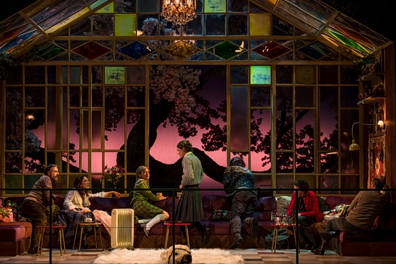 Θέατρο που το «αγγίζεις» και το αισθάνεσαι