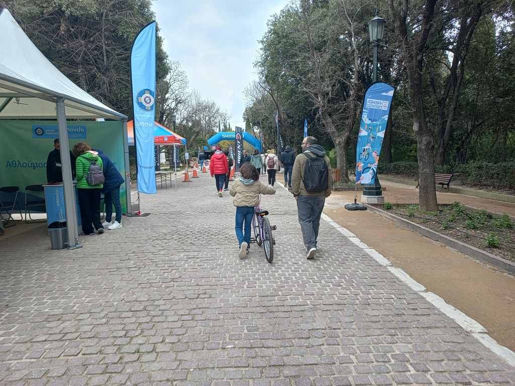 Η Ελληνική Ομοσπονδία Αστικής Ποδηλασίας στο Αthens Bike Festival – Ενημέρωσε για την αξία της μετακίνησης με ποδήλατο (vid)