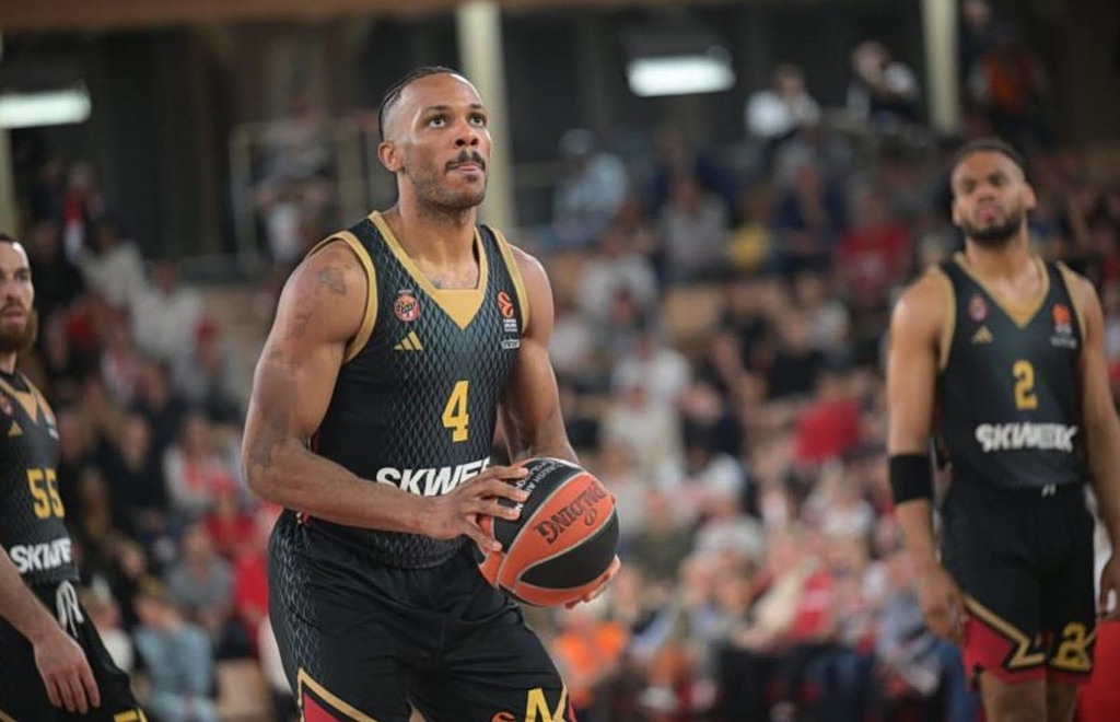 Τι απάντησε ο Μπλόσομγκεϊμ για Ολυμπιακό (pic)