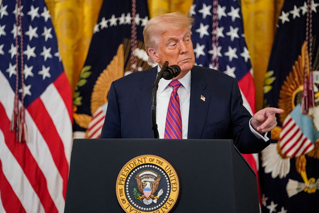 Πέτρος Βαμβακάς στα «ΝΕΑ»: Ο Τραμπ ανέλαβε τεράστιο ρίσκο