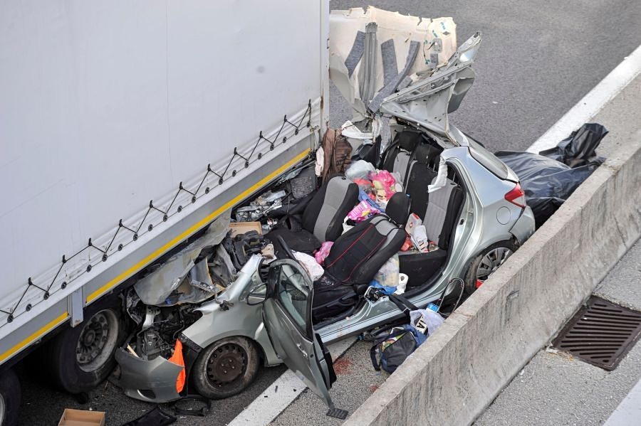 Το χρονικό της διπλής τραγωδίας στην Εγνατία Οδό – Εικόνες που σοκάρουν