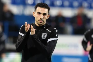 Ενοχλήσεις στο γόνατο ο Μιχαηλίδης – Νοκ άουτ για τα φιλικά της Εθνικής Ελλάδας