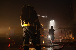 Φωτιά σε επαγγελματικό όχημα στο Περιστέρι – Καταστράφηκε ολοσχερώς