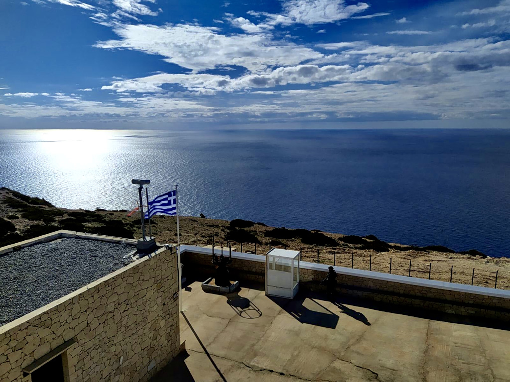 Η Γαύδος τούς κράτησε κοντά της – Έφυγαν χθες το απόγευµα ύστερα από πέντε ηµέρες